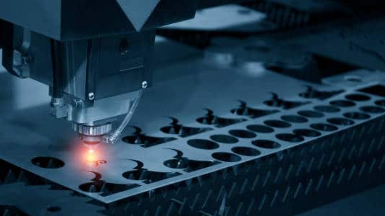 What Cutting Methods Are Employed In Sheet Metal Fabrication?